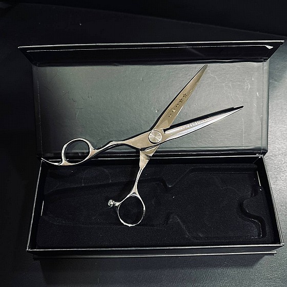 ������� �������� 6 ���� ������ Monkey Professional Scissor LT60